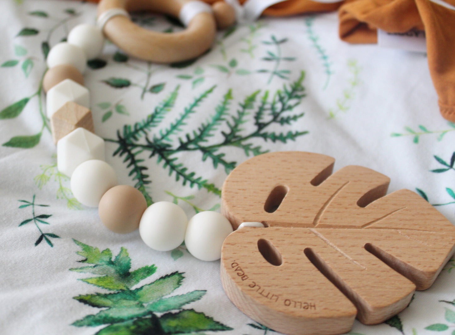 Monstera Pram Toy