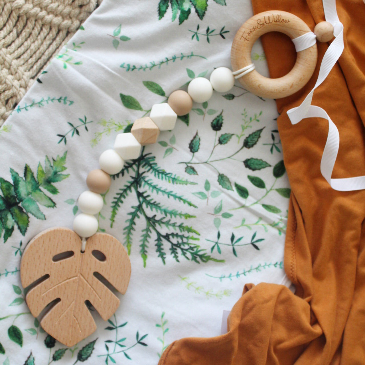 Monstera Pram Toy